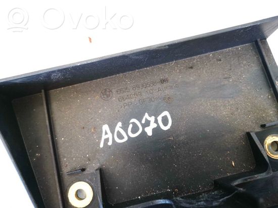 BMW 3 E90 E91 Other interior part 6575693658804 65756936588-04 6575693658804 65756936588-04