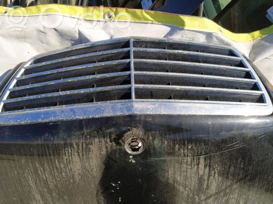 Mercedes-Benz E W210 Front grill