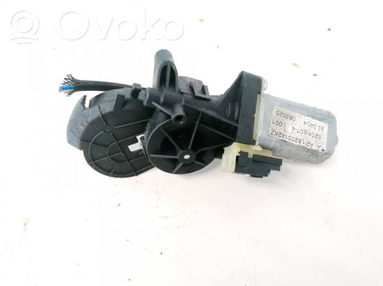 Mercedes-Benz C W203 Seat adjustment motor 0390201939 0390201939