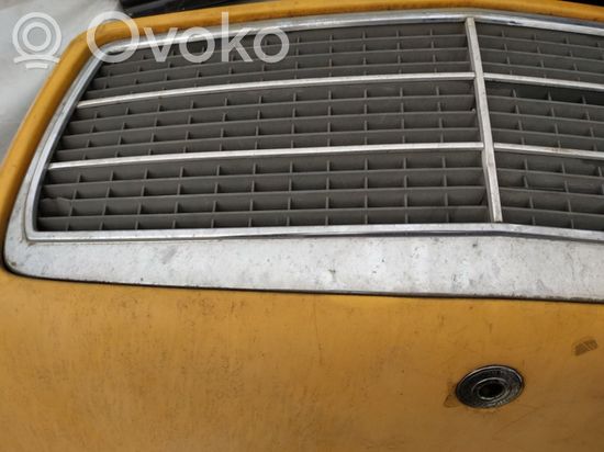 Mercedes-Benz E W210 Front grill