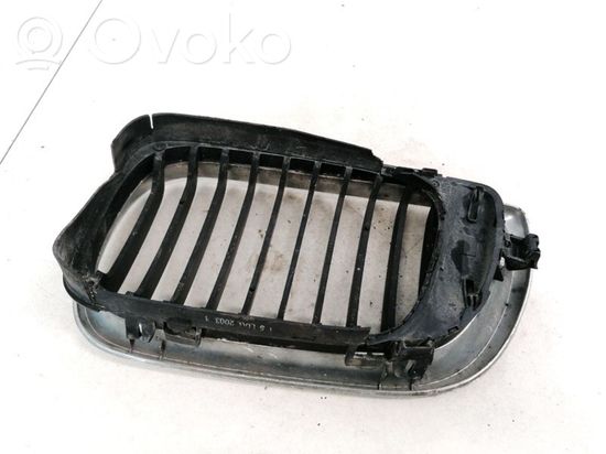 BMW 3 E46 Front grill 51137030550 51.13-7030550 51137030550 51.13-7030550
