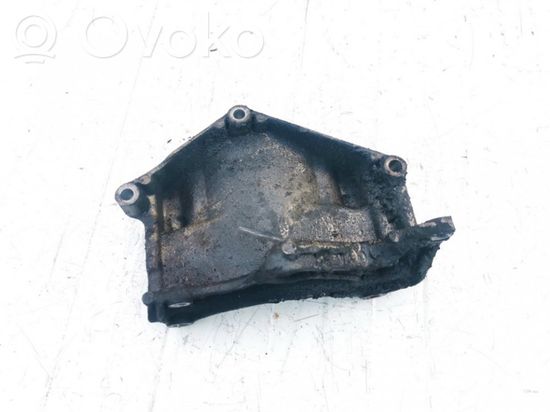 Mercedes-Benz C W202 Engine mounting bracket R1111550135 R1111550135