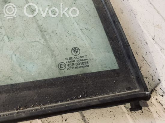 BMW 7 E38 Rear vent window glass