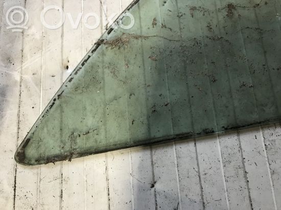 Mercedes-Benz E W124 Rear side window/glass