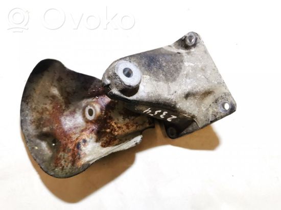 Mercedes-Benz E W210 Engine mounting bracket
