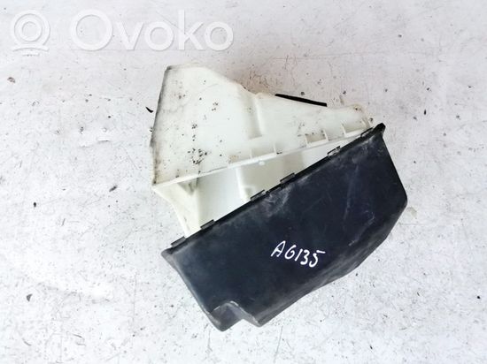 BMW X3 E83 Fuse box cover