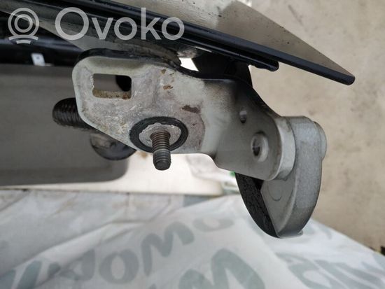 Audi A2 Tailgate/trunk/boot hinge