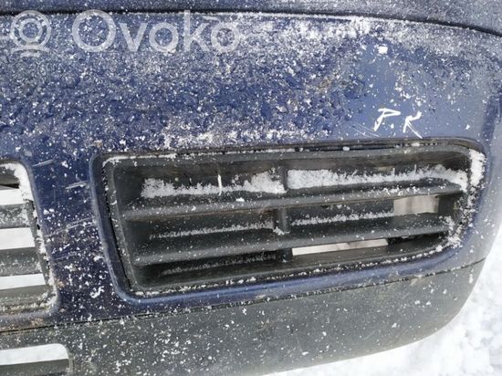 Volkswagen Golf IV Front bumper lower grill