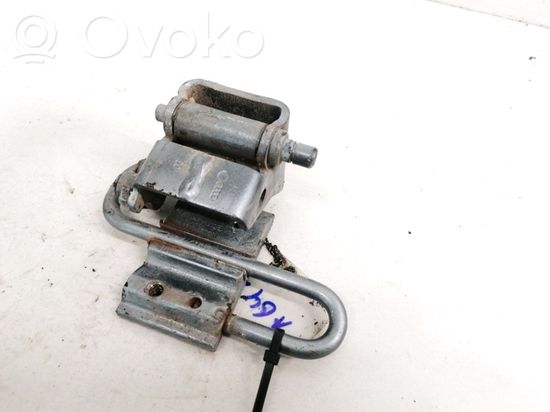 Audi A6 S6 C5 4B Rear door lower hinge 4B0833412B 4B0833412B