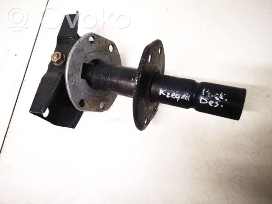 BMW 3 E36 Front bumper mounting bracket 51118119258 51.11-8119258 51118119258 51.11-8119258