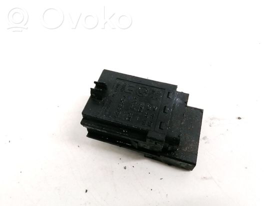 BMW 5 E39 Glow plug pre-heat relay 72RB500 2243562 1221-2243562 72RB500 2243562 1221-2243562