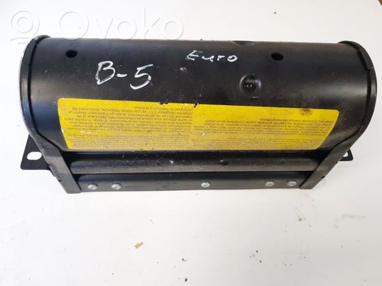 Volkswagen PASSAT B5 Passenger airbag 3b0880204 3b0880204