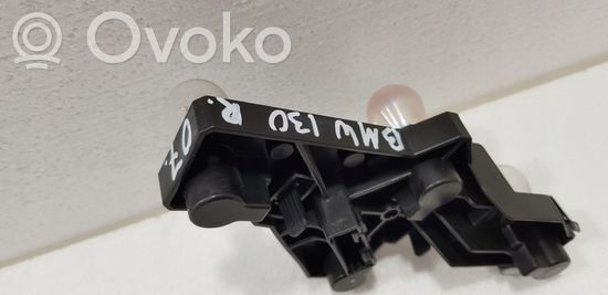 BMW 1 E81 E87 Tail light bulb cover holder