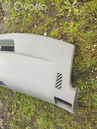 Audi A4 S4 B7 8E 8H Dashboard 8E0819656
