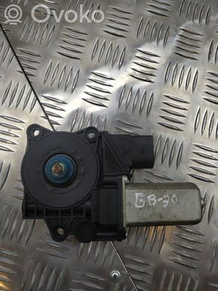 BMW 1 E81 E87 Rear door window regulator motor 71001603