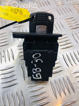 BMW 1 E81 E87 Ignition lock 6954718