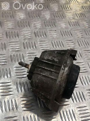 BMW 1 E81 E87 Engine mount bracket