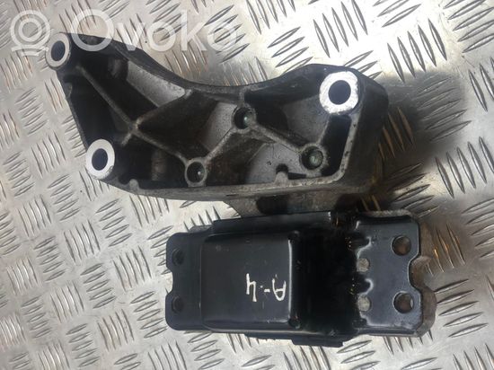 Volkswagen Eos Engine mount bracket 1K0199555