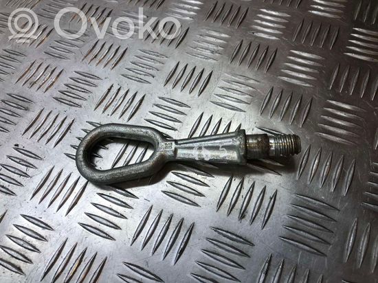 BMW 5 E39 Towing hook eye