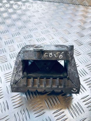 Volkswagen PASSAT B6 Engine mount bracket 1K0199262