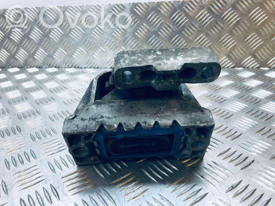 Volkswagen PASSAT B6 Engine mount bracket 1K0199262