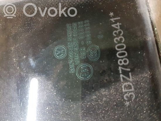 Volkswagen Phaeton Rear vent window glass