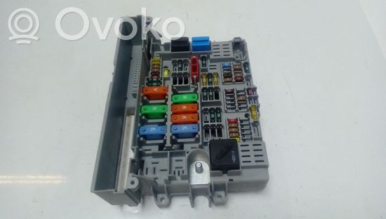 BMW 3 E90 E91 Fuse module 690662401
