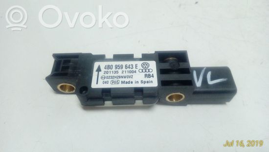 Audi A8 S8 D3 4E Airbag deployment crash/impact sensor 4B0959643E