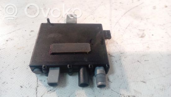 BMW X5 E53 Aerial antenna amplifier 6906070 09365909