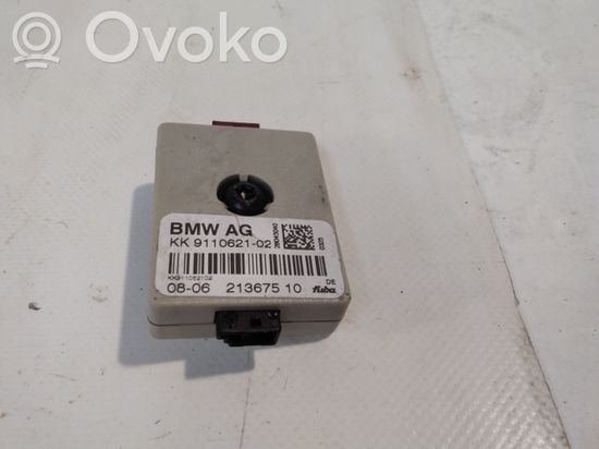 BMW 3 E90 E91 Aerial antenna amplifier 911062102