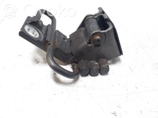 Audi Q7 4L Front door lower hinge 8E0831411E