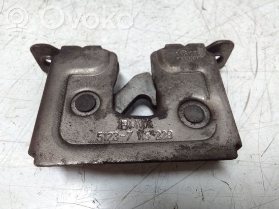 BMW 5 E60 E61 Engine bonnet/hood lock/catch 51237115229