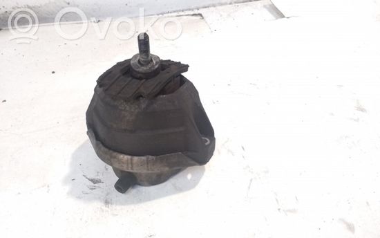 BMW 5 E60 E61 Engine mount bracket 6769874 676987402