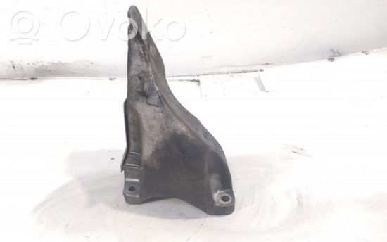 BMW 5 E60 E61 Engine mounting bracket 2211677705601 677705601 6777056