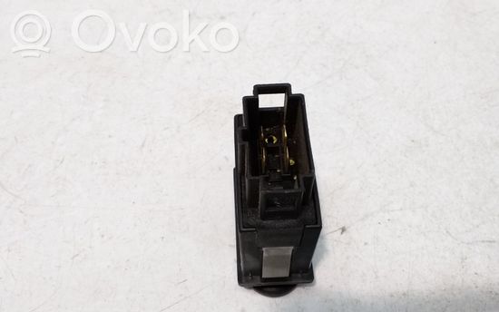Volkswagen Sharan Windscreen/window heater switch