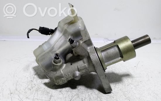 BMW 3 E90 E91 Master brake cylinder 0176WK