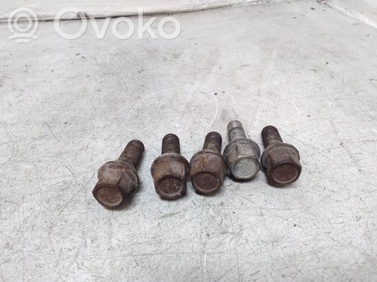 BMW 3 E46 Nuts/bolts