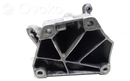 Mercedes-Benz E W212 Engine mounting bracket A6512230004
