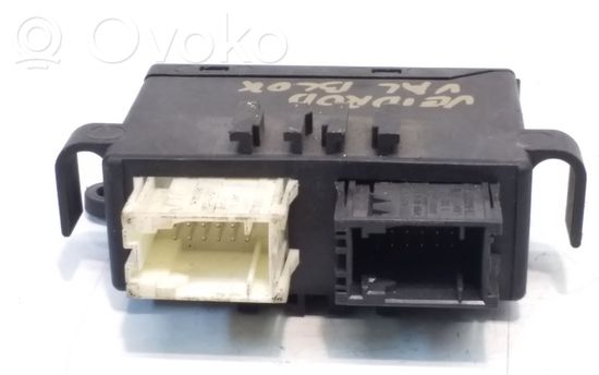 BMW 3 E46 Wing mirror control module 6913364