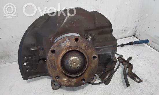 BMW 3 E46 Front wheel hub spindle knuckle