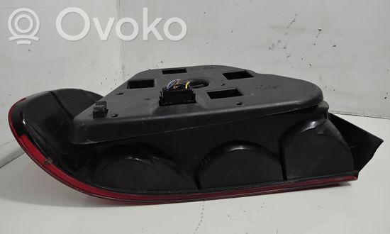 BMW 5 E39 Rear/tail lights 8358032