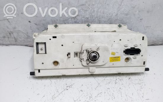 Volkswagen Transporter – Caravelle T4 Speedometer (instrument cluster) 81117657