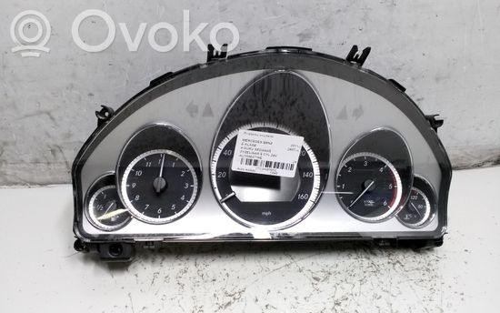 Mercedes-Benz E W212 Speedometer (instrument cluster) A2129005104 A2C53257171 A2C53299345