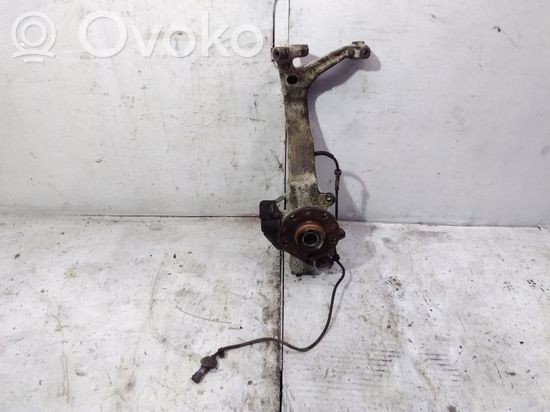 Audi A4 S4 B5 8D Front wheel hub spindle knuckle 8D0407257