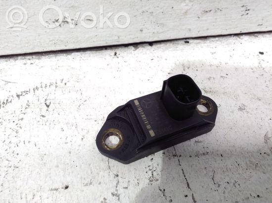 Mercedes-Benz S W220 Airbag deployment crash/impact sensor 0025426918