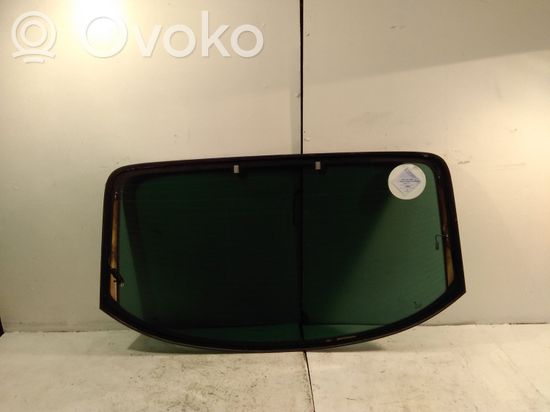 Volkswagen PASSAT CC Rear windscreen/windshield window