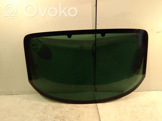 Volkswagen PASSAT CC Rear windscreen/windshield window