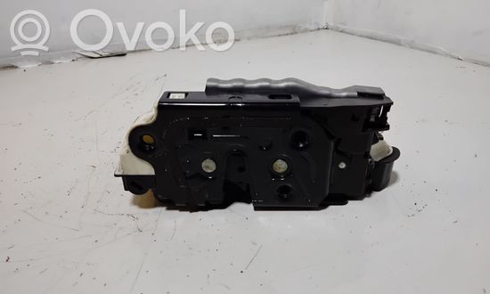 Volkswagen PASSAT CC Rear door lock 5N0839016D