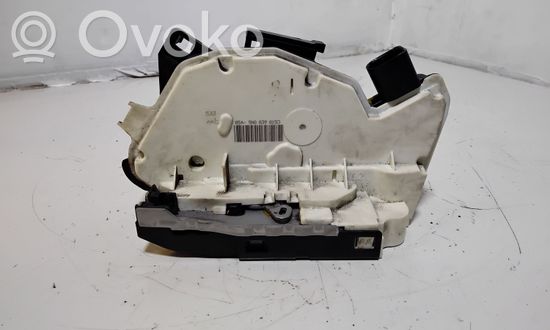 Volkswagen PASSAT CC Rear door lock 5N0839015D