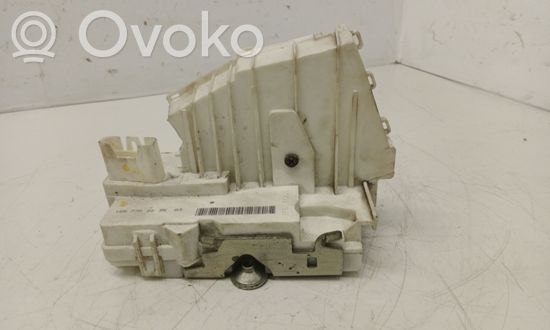 Mercedes-Benz ML W164 Rear door lock 1697302235